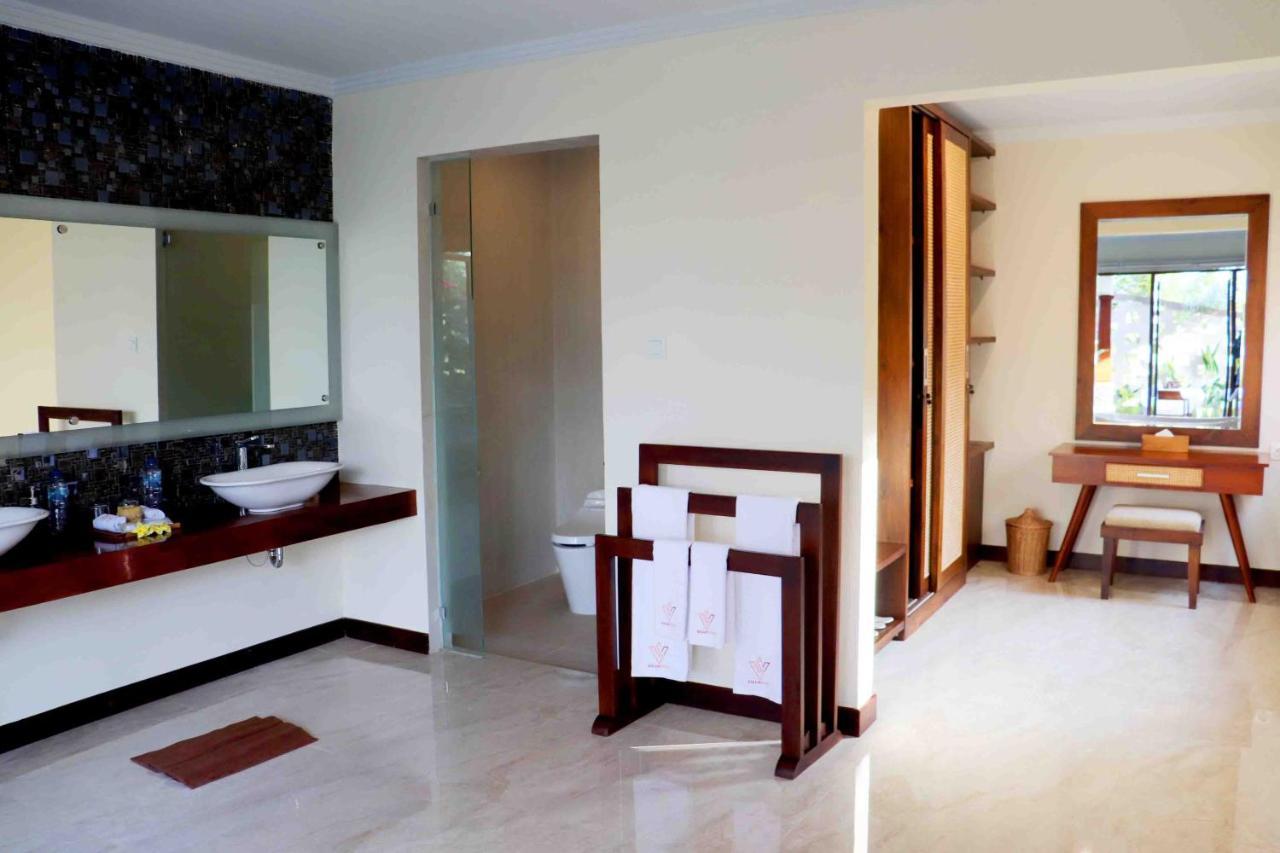 The Grand Villandra Resort Lovina Extérieur photo