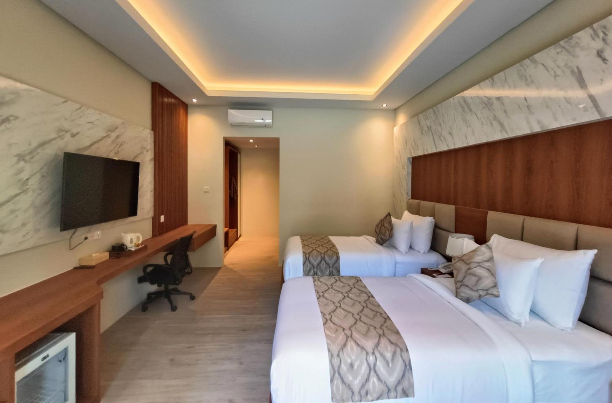 The Grand Villandra Resort Lovina Extérieur photo
