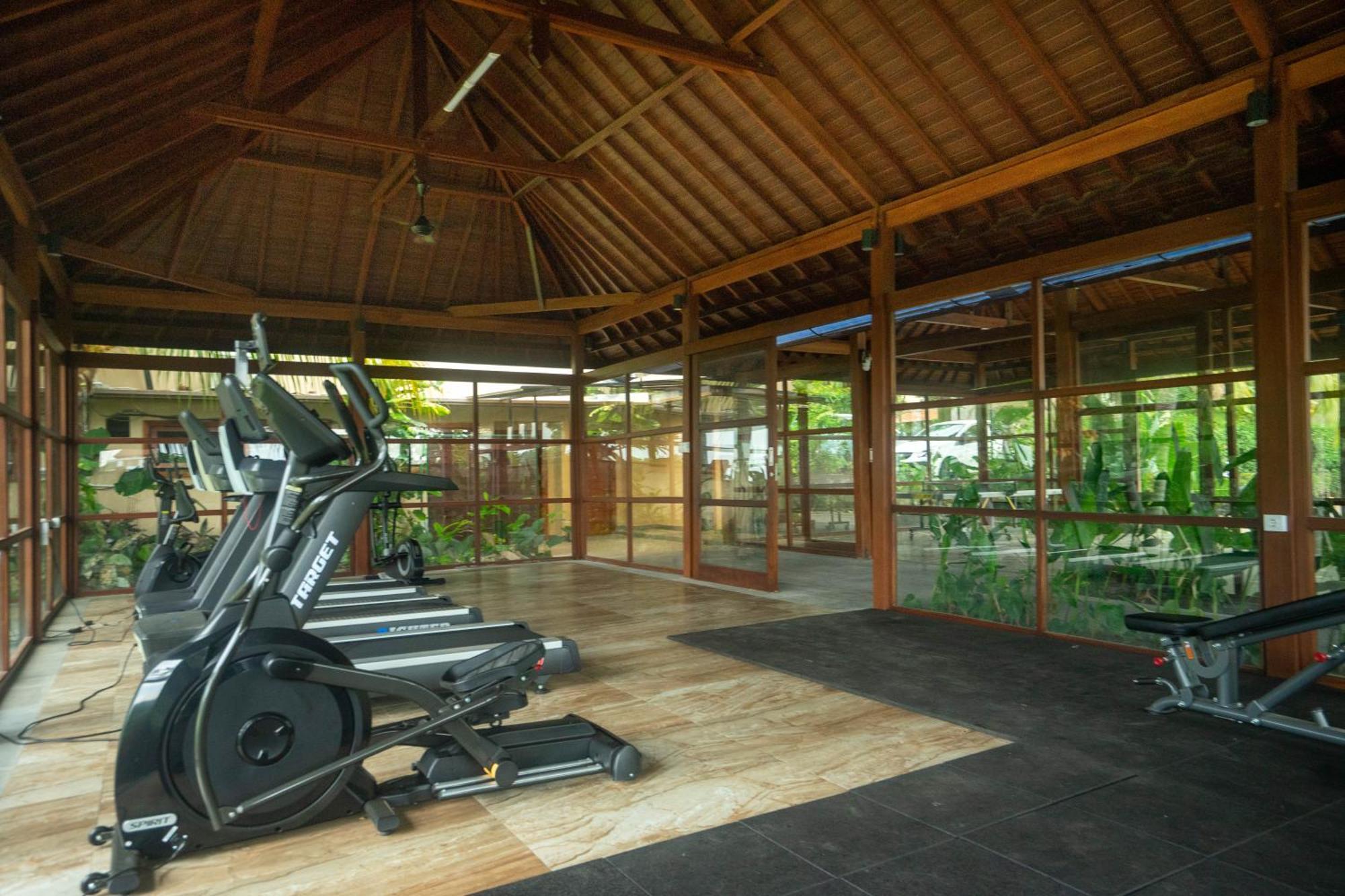 The Grand Villandra Resort Lovina Extérieur photo